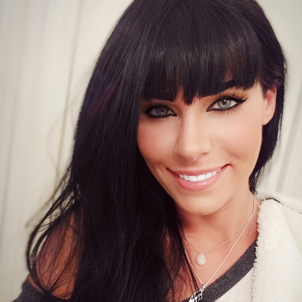 Meet your Posher, Stacy